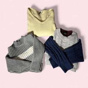 Cozy sweater bundle 4 sweaters